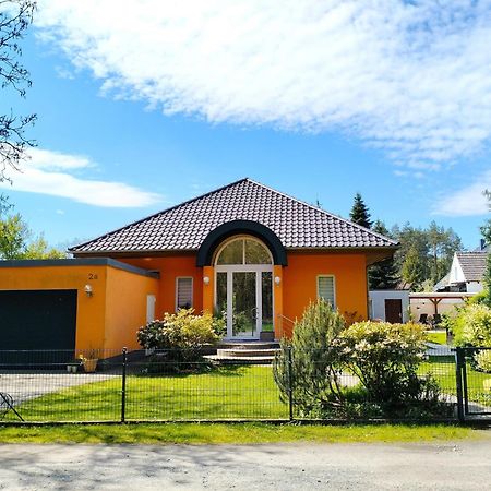 Ferienwohnung Am Waldesrand - Garten, Terrasse, Grill, Luftkuehler, Massagesessel, Kinderspielecke, Spielekonsole Cottbus Eksteriør billede